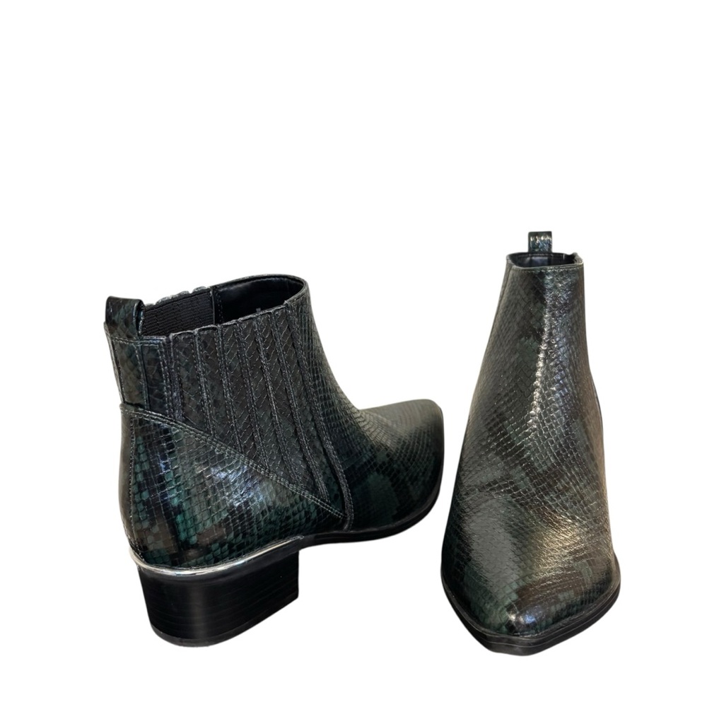 Marc Fisher Chelsea textured green/black snakeskin print pointed toe boots 9 - Picture 11 of 13